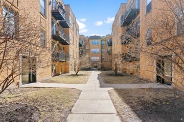 1637 W Farwell Ave. #3, Chicago, IL 60626