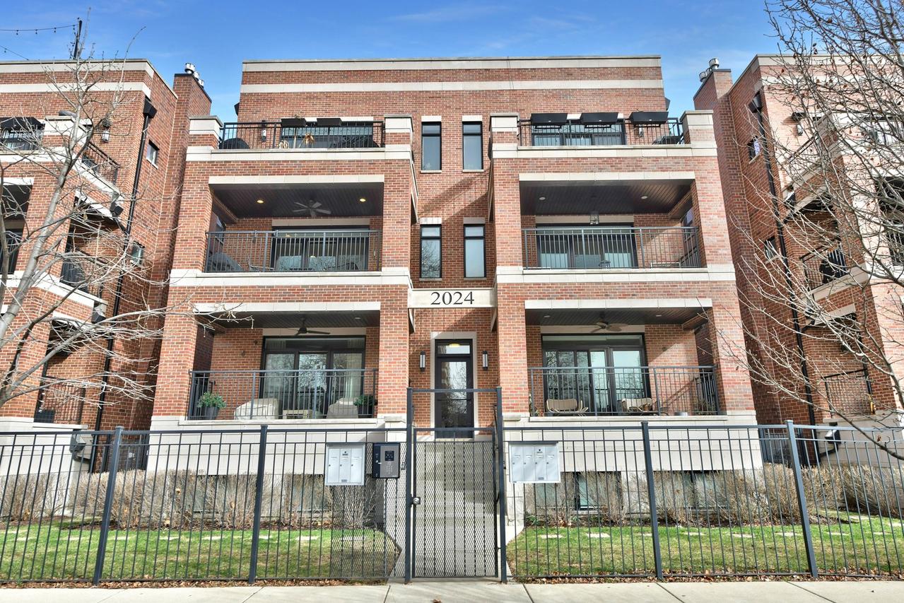 2024 W Lemoyne St. #2W, Chicago, IL 60622
