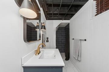 415 Prairie Ave., Libertyville, IL 60048