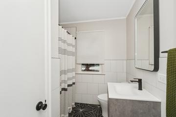 415 Prairie Ave., Libertyville, IL 60048