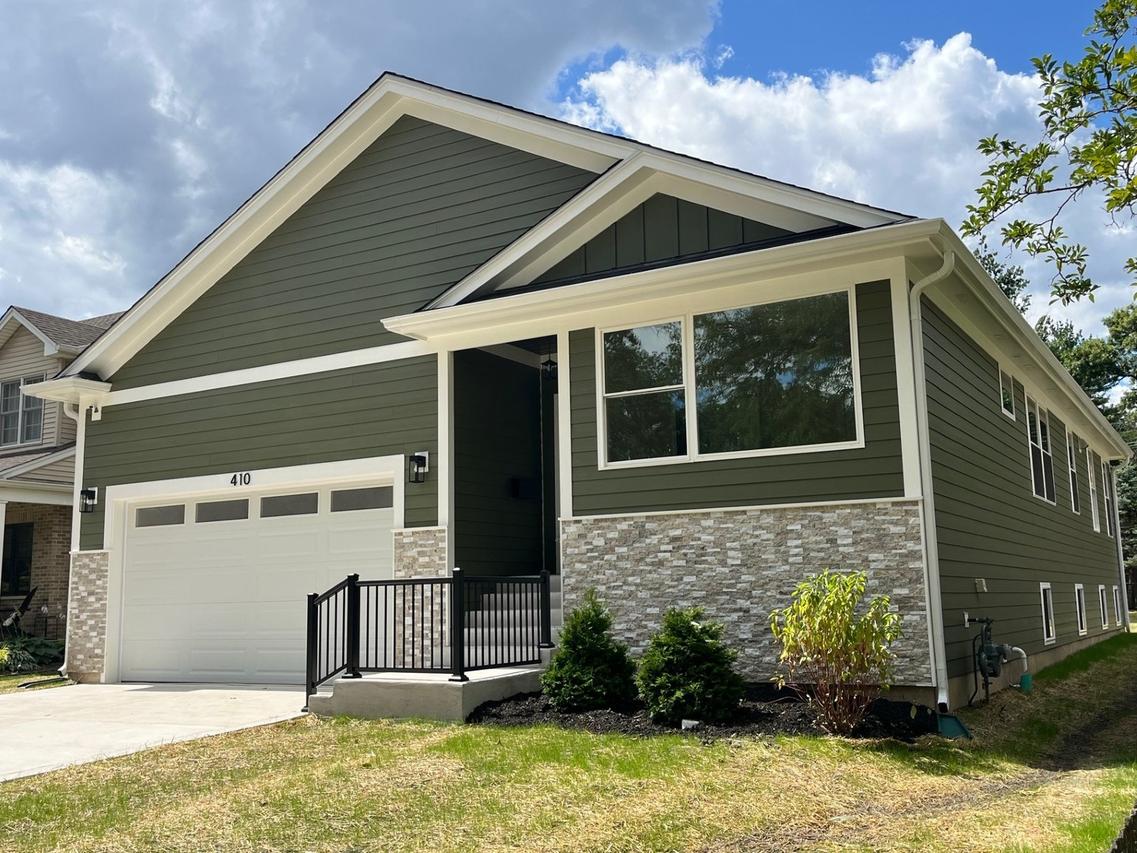 410 S Euclid Ave., Villa Park, IL 60181