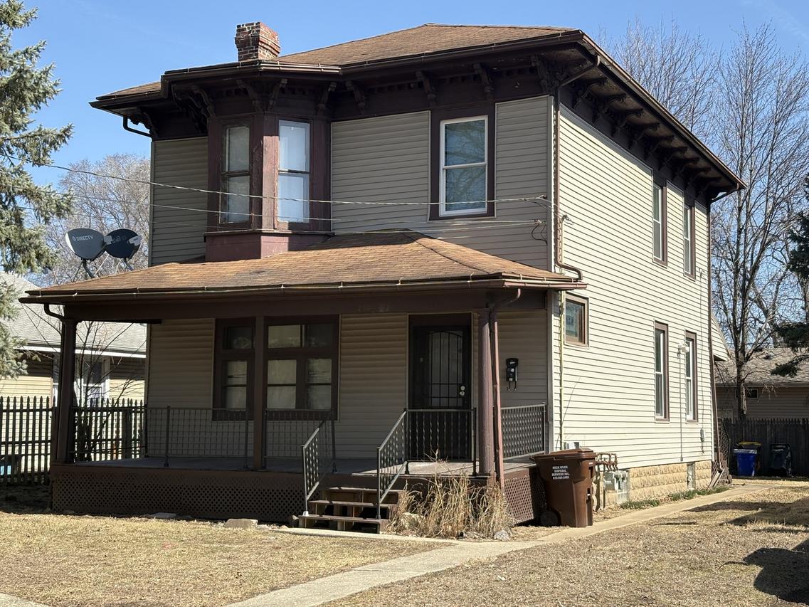 1521 N Church St., Rockford, IL 61103