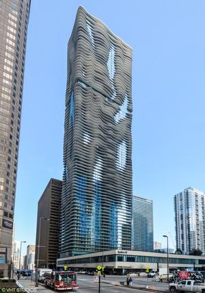 225 N Columbus Dr. #5703, Chicago, IL 60601