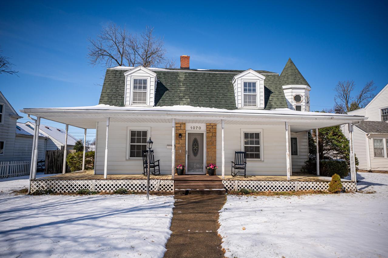 1070 N 8th St., Rochelle, IL 61068