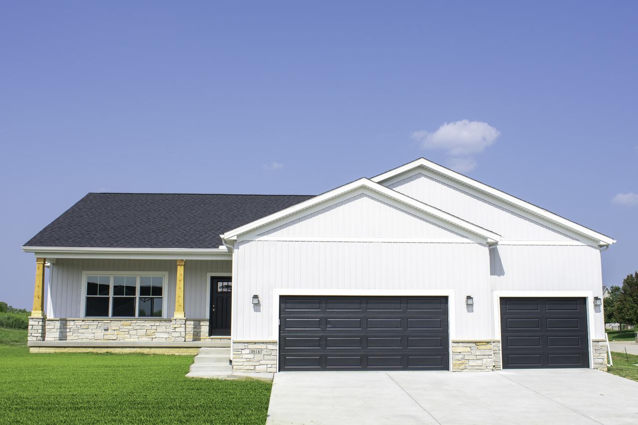 2614 Piney Run, Bloomington, IL 61705