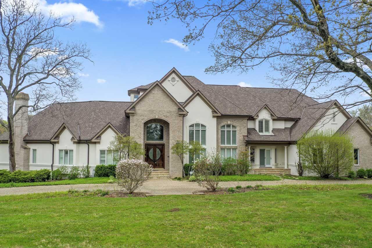 10 Old Hart Rd., Barrington Hills, IL 60010