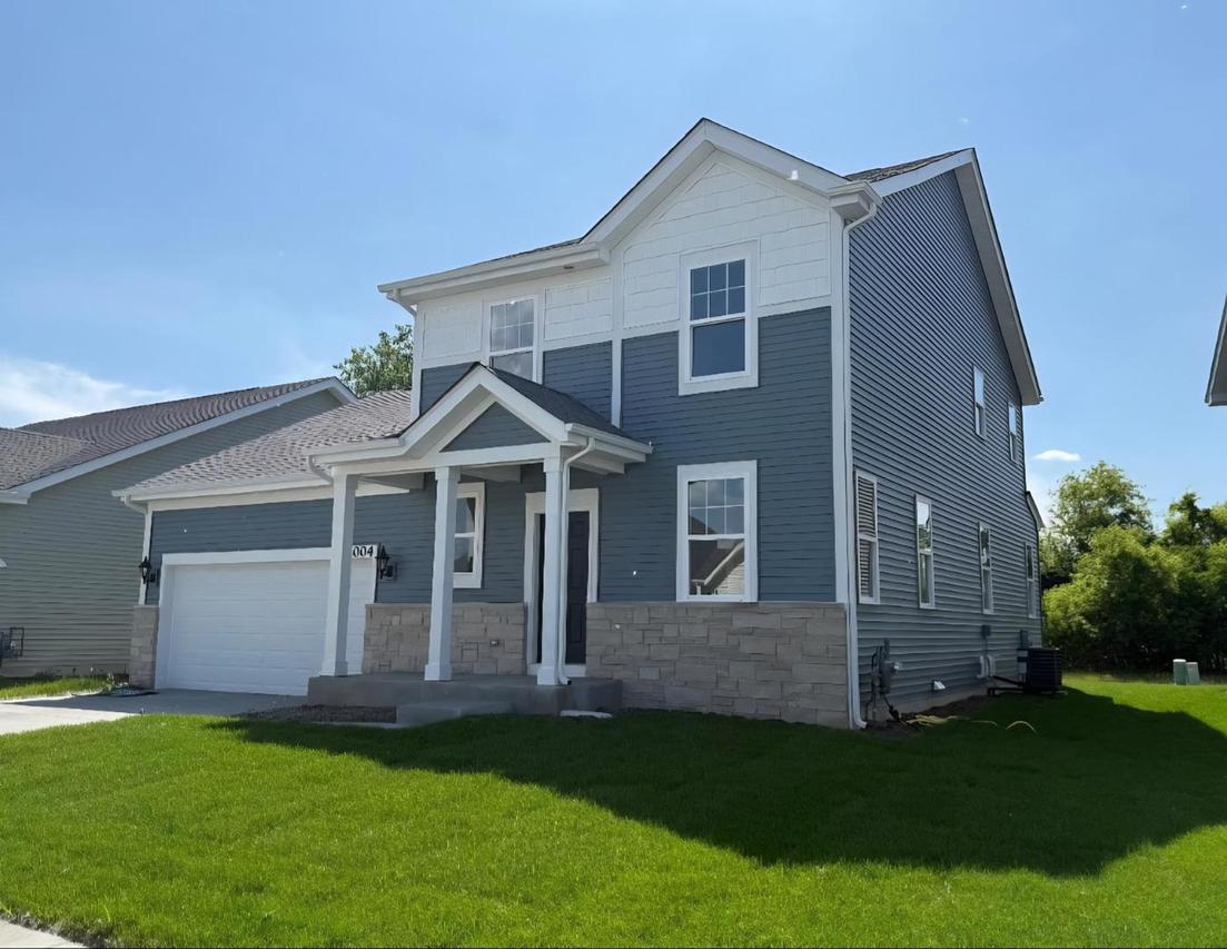 32004 Savannah Dr., Lakemoor, IL 60051