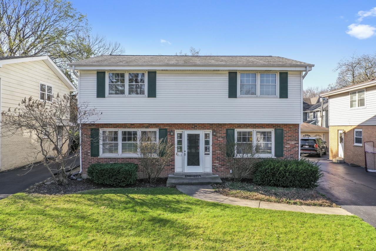 215 45th St., Western Springs, IL 60558