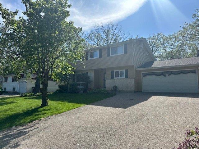 3115 Greenleaf Dr., Wonder Lake, IL 60097