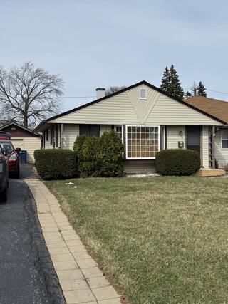4104 W 90th St., Hometown, IL 60456