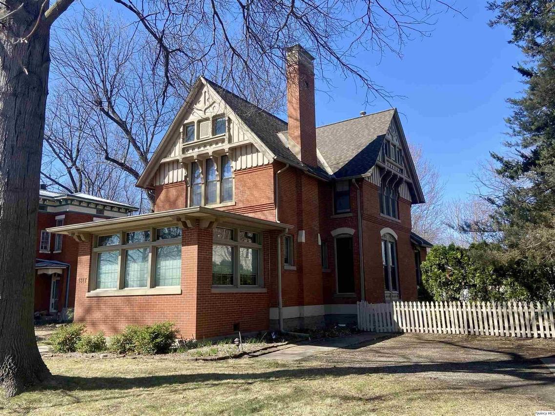 1317 State St., Quincy, IL 62301