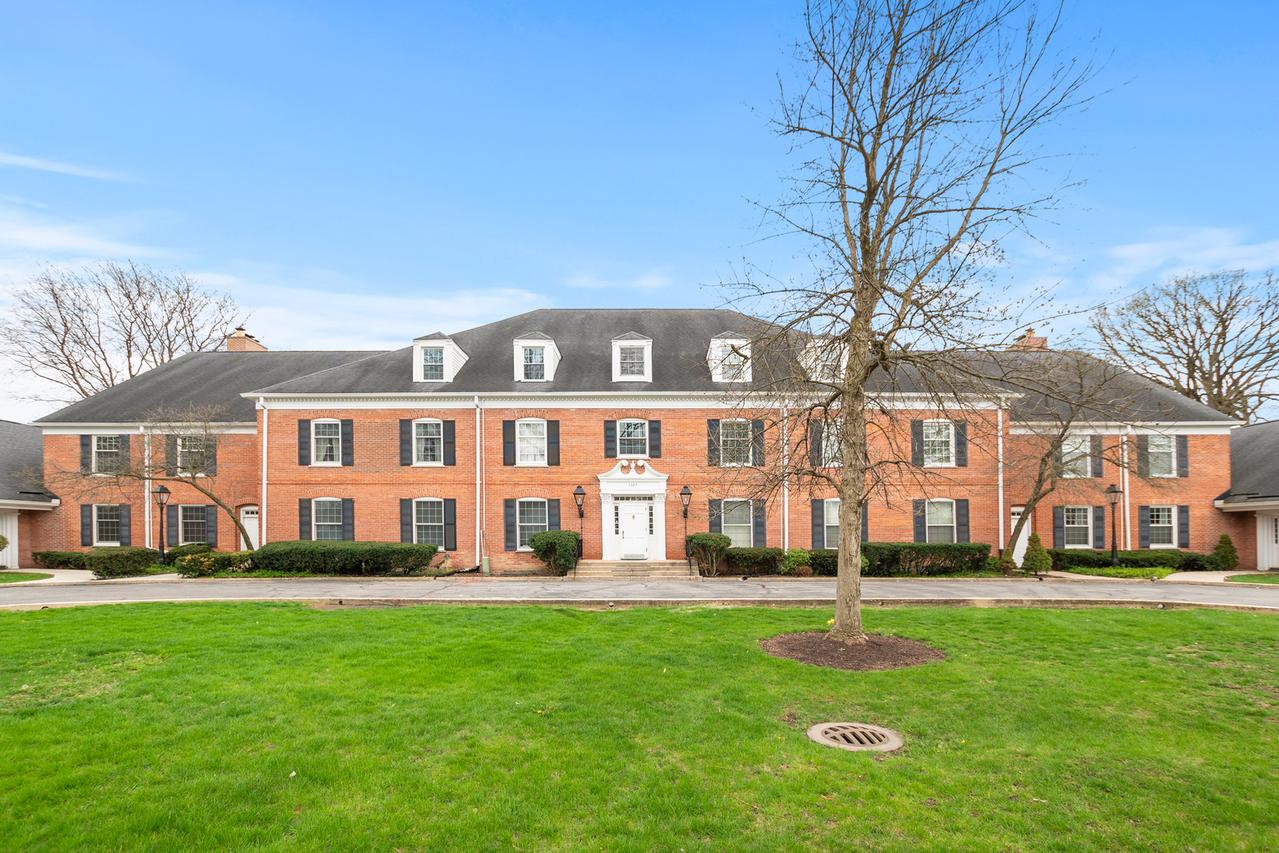7323 Heritage Ct. #2E, Frankfort, IL 60423
