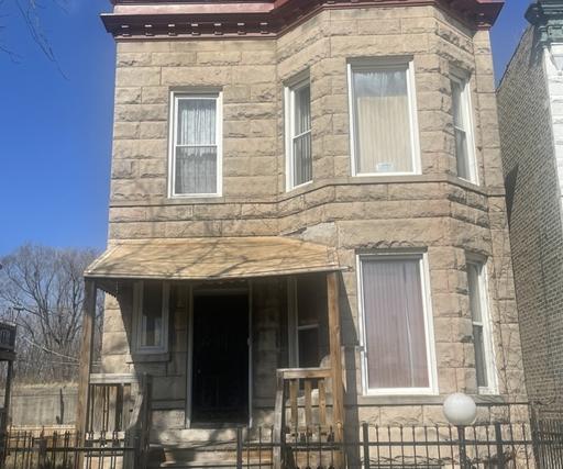 3906 W Fillmore St., Chicago, IL 60624