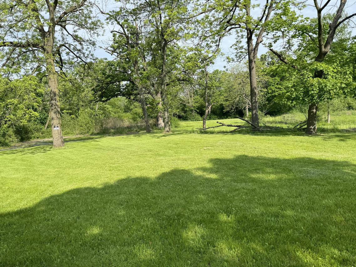 480 Saunders Rd., Lake Forest, IL 60045