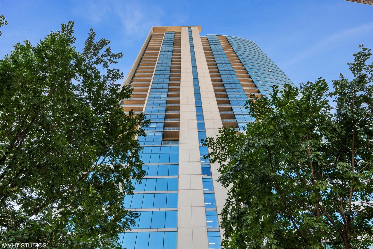 303 W Ohio St. #P54, Chicago, IL 60654