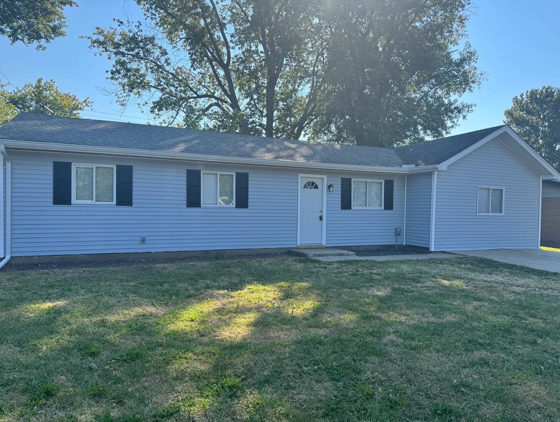1516 N Mattis Ave., Champaign, IL 61821