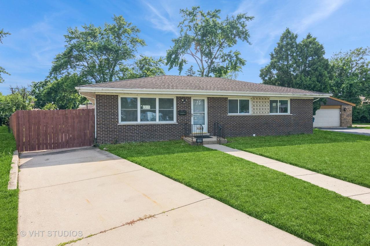 706 N Mavis Ln., Addison, IL 60101
