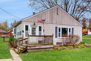 107 Millard Ave., Fox River Grove, IL 60021