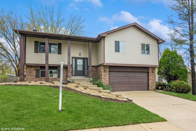 2566 Yellow Star St., Woodridge, IL 60517