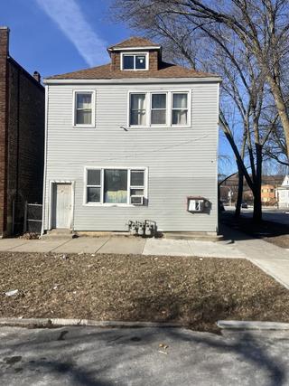 8900 S Escanaba Ave., Chicago, IL 60617