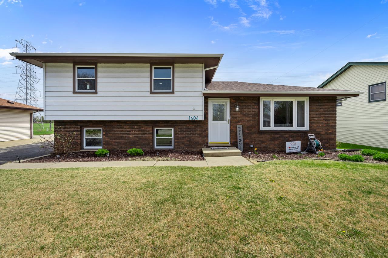 1404 Edgerton Dr., Joliet, IL 60435