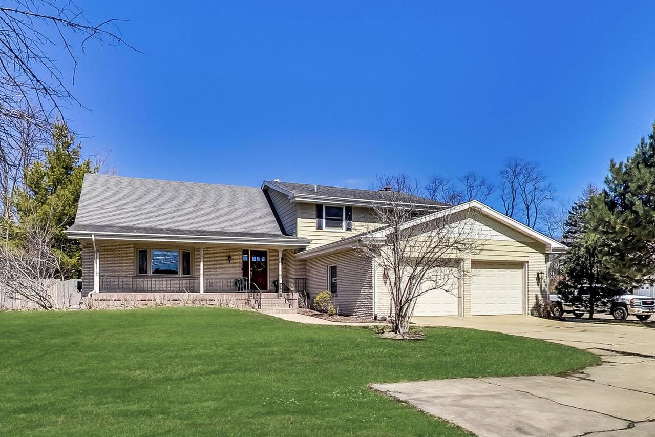 1432 63rd St., Downers Grove, IL 60516