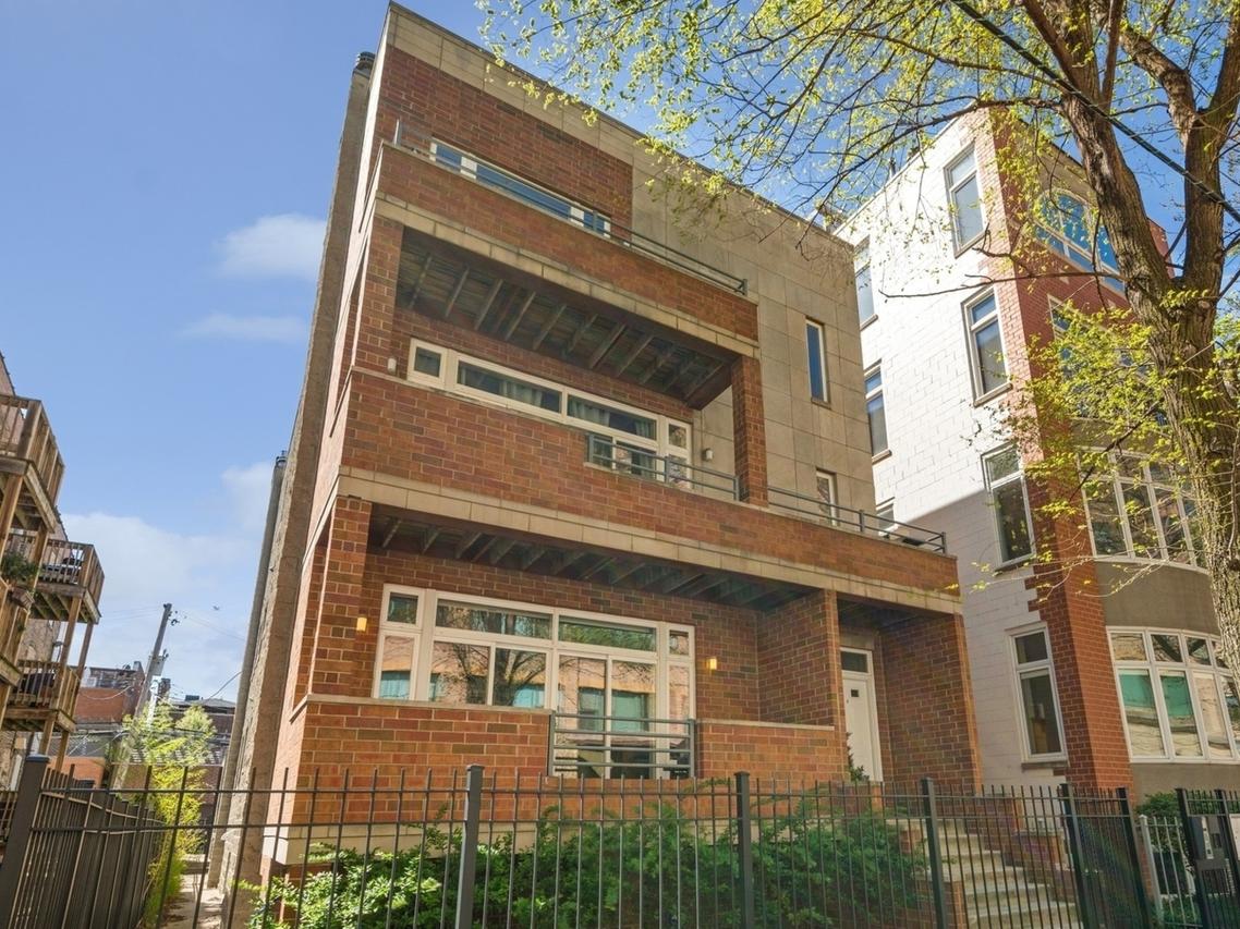 2424 N Southport Ave. #A, Chicago, IL 60614
