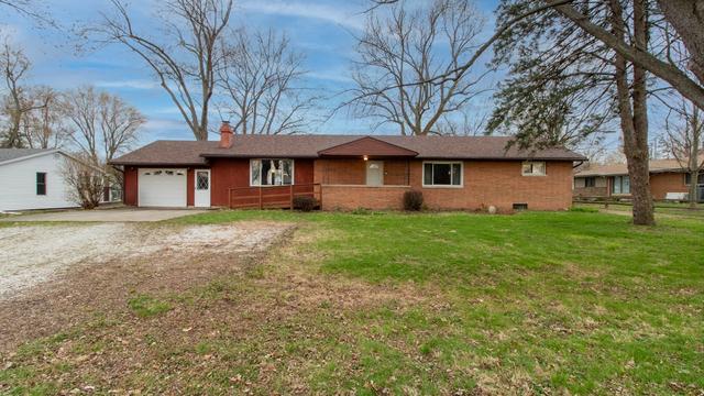 107 Gilmore Ave., Leroy, IL 61752