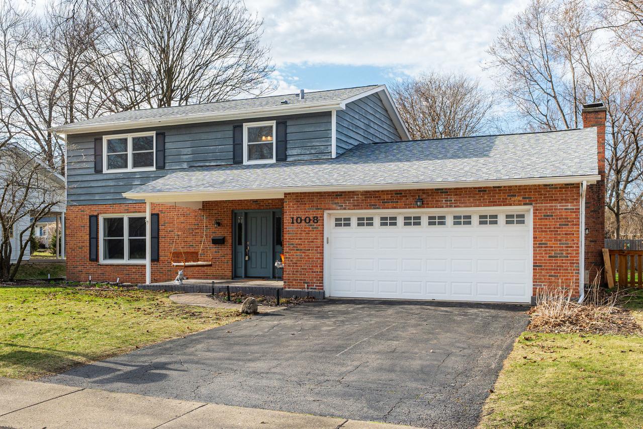 1008 Kehoe Dr., St. Charles, IL 60174