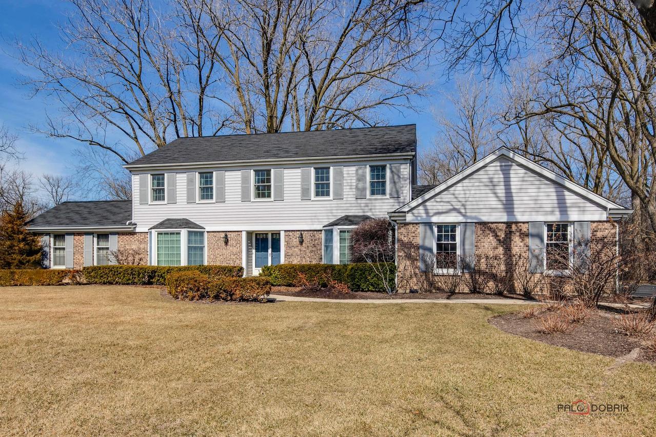 950 W Old Mill Rd., Lake Forest, IL 60045