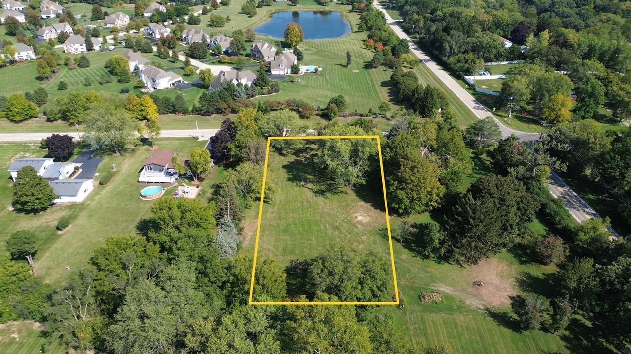 Lot 7 Hickory Nut Grove Rd., Cary, IL 60013