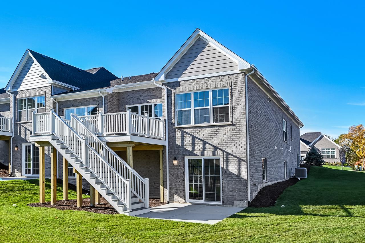 12235 Copper Ridge Dr. #18, Lemont, IL 60439