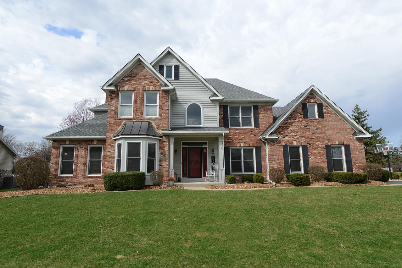2003 Pond Dr., Batavia, IL 60510