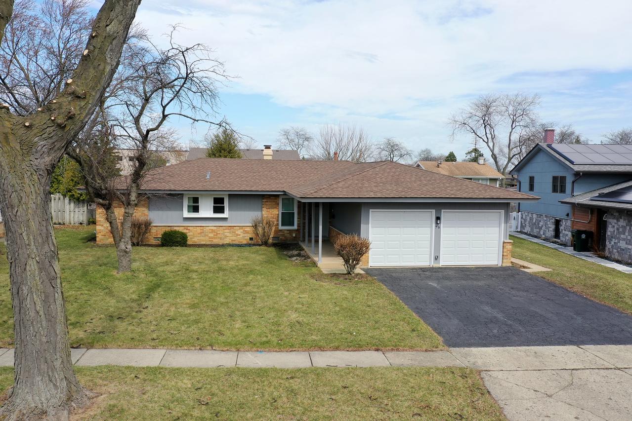 76 Grange Rd., Elk Grove Village, IL 60007