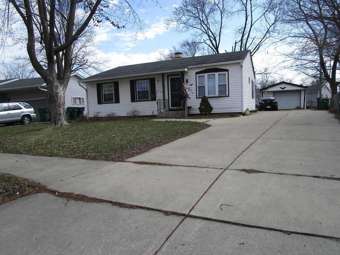 2306 Birchwood Ln., Joliet, IL 60435