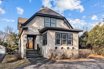 2028 Wilmette Ave., Wilmette, IL 60091
