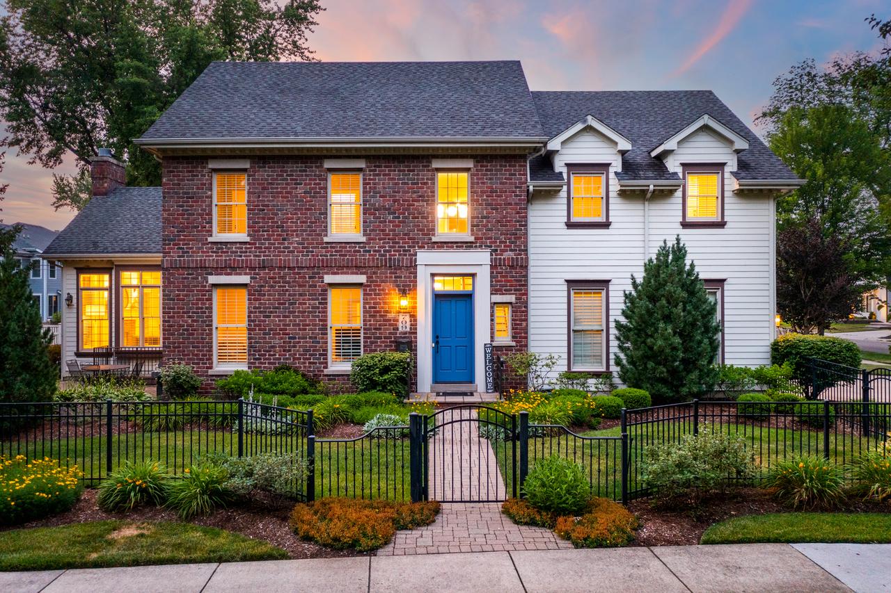 709 W Benton Ave., Naperville, IL 60540