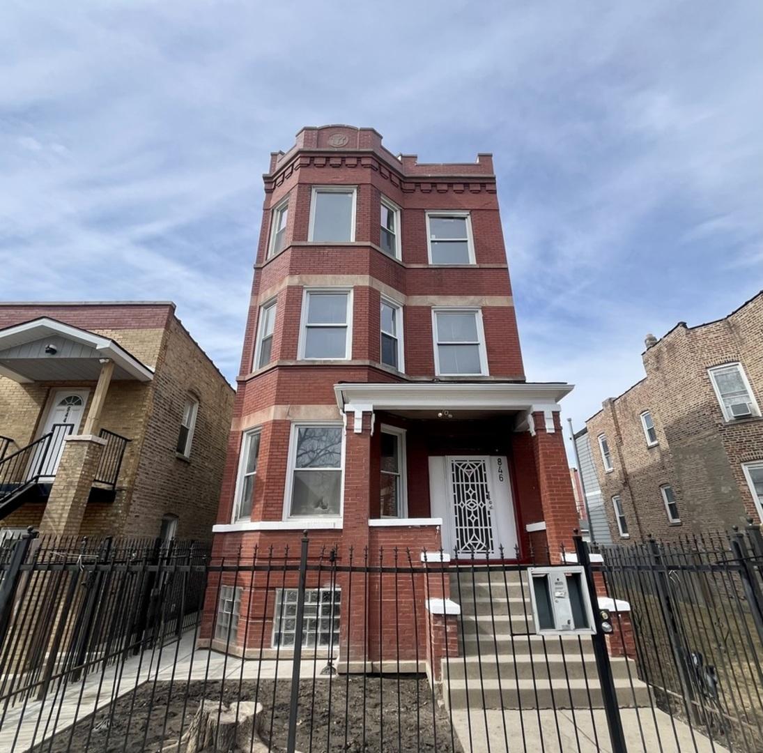 846 N Springfield Ave., Chicago, IL 60651