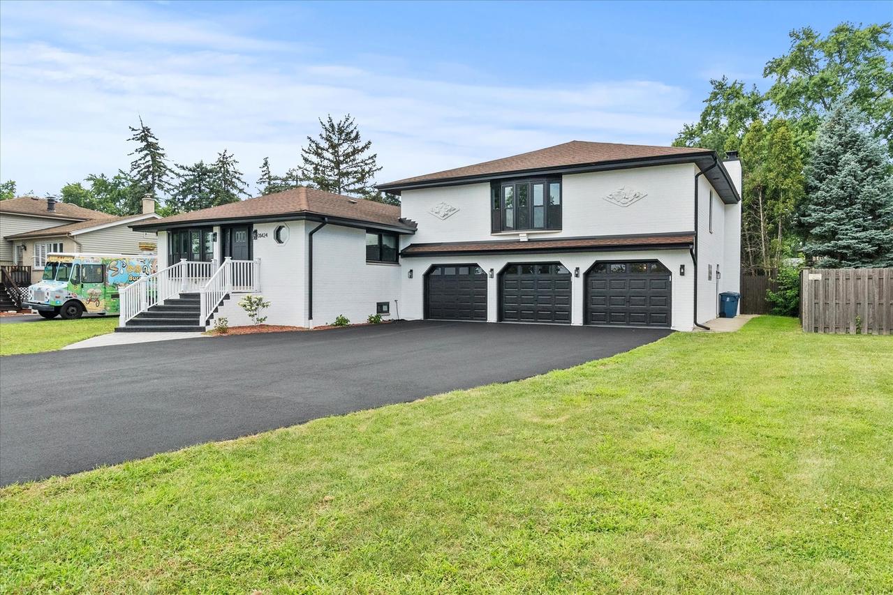 0S424 S Cadwell Ave., Elmhurst, IL 60126
