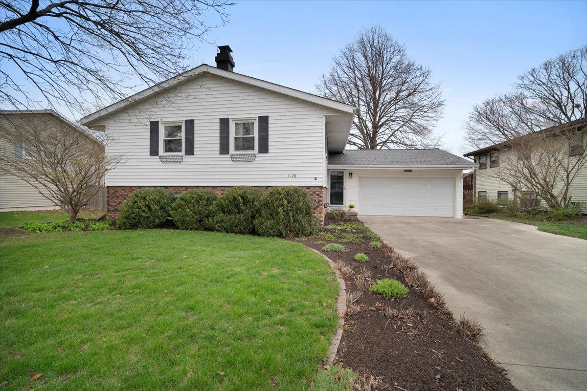 1420 Hanson Dr., Normal, IL 61761