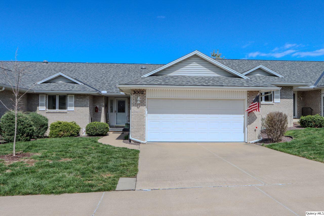 3002 Bluff Ridge Dr, Quincy, IL 62305