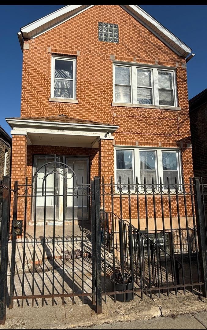 3637 S Hermitage Ave., Chicago, IL 60609