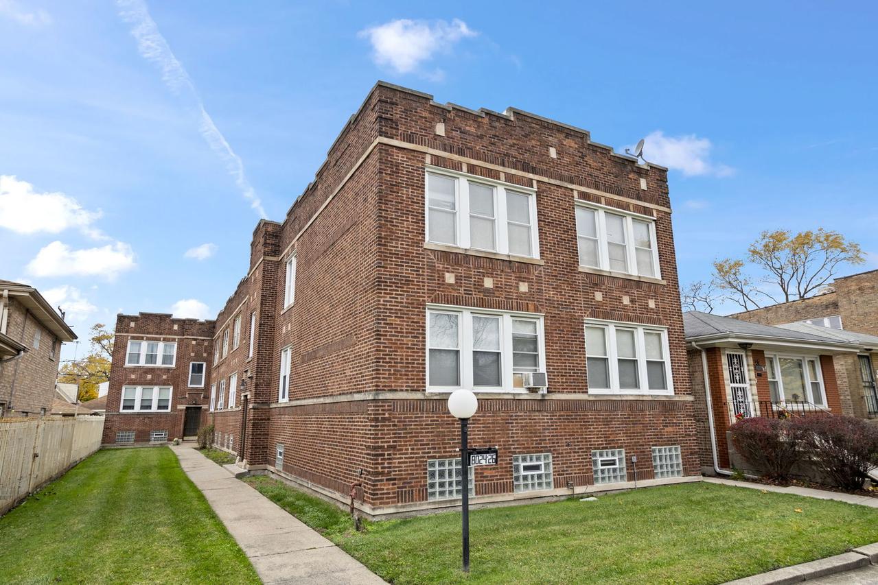 8026 S Michigan Ave. #2A, Chicago, IL 60619