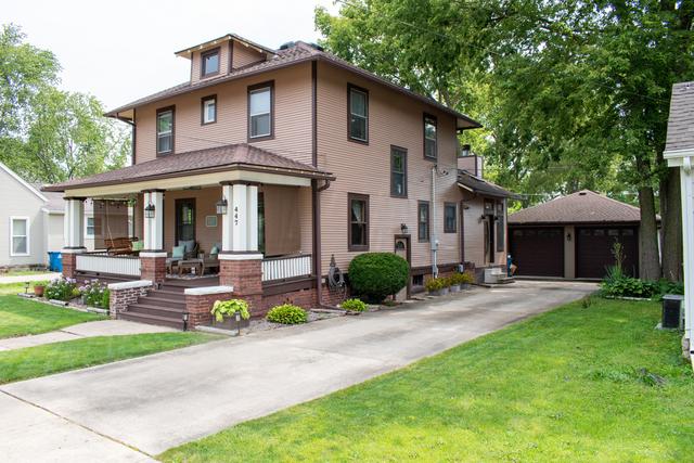 447 S State St., Monticello, IL 61856