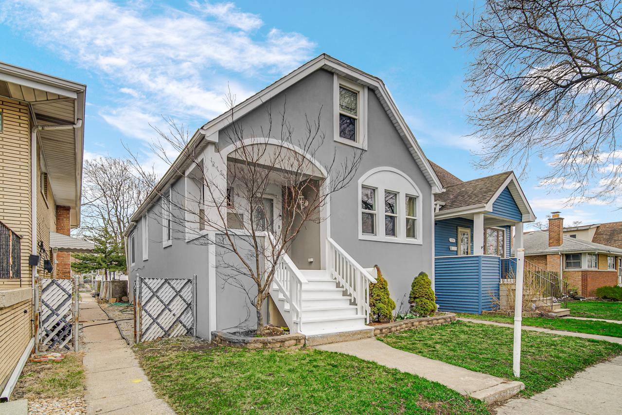 12757 Sacramento Ave., Blue Island, IL 60406