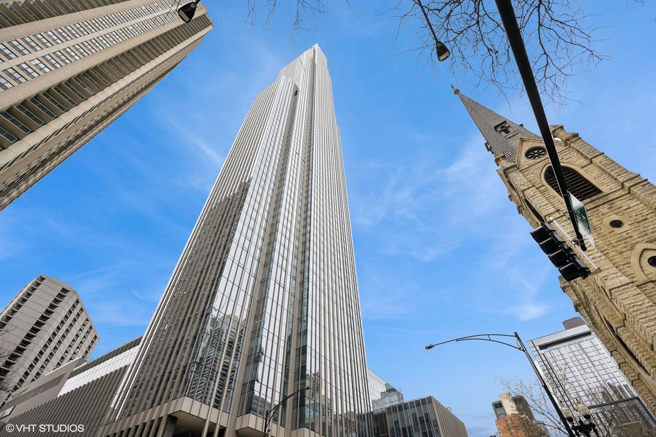 14 W Superior St. #4403, Chicago, IL 60654