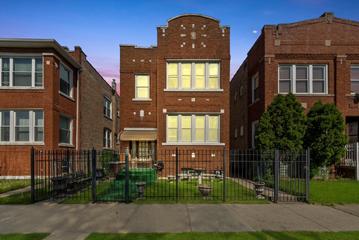 5949 S Albany Ave., Chicago, IL 60629