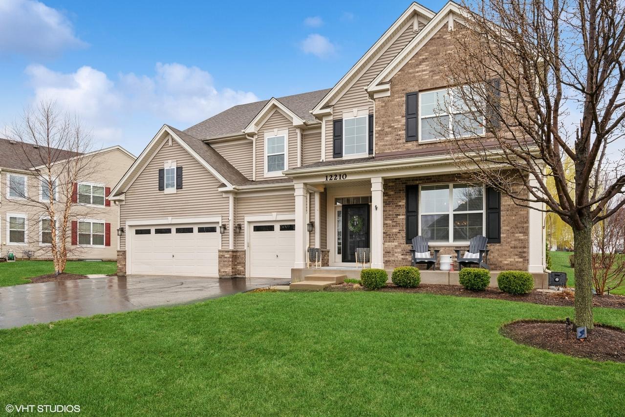12210 Glazier St., Huntley, IL 60142