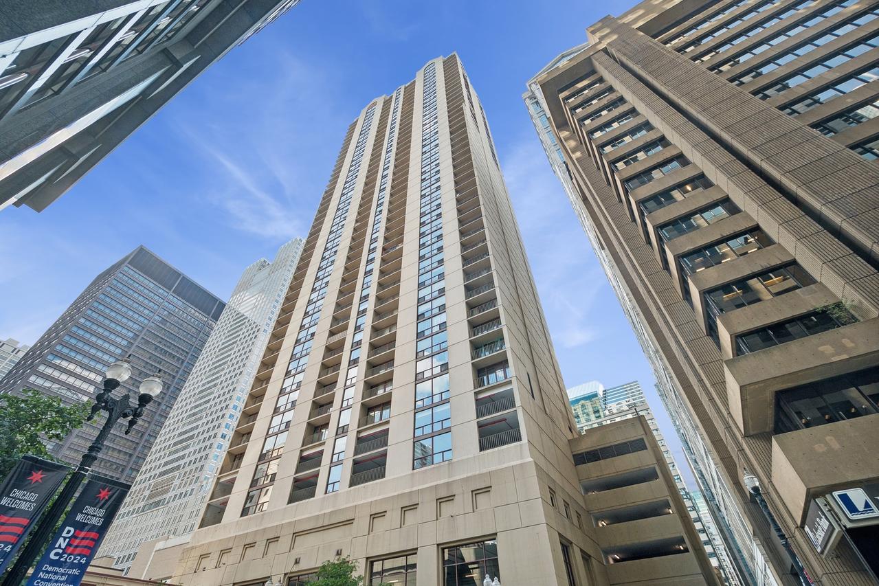 200 N Dearborn St. #4603, Chicago, IL 60601