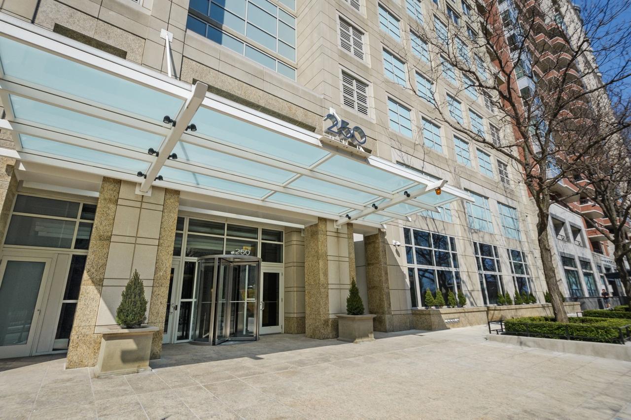 250 E Pearson St. #2606, Chicago, IL 60611